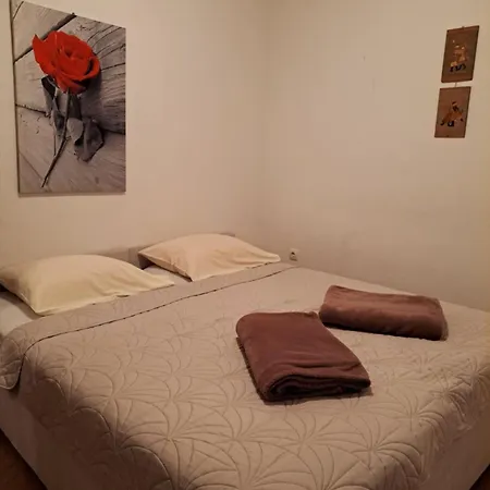 Vikendica Vlahic, Goranci