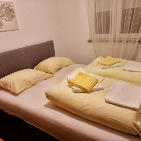 Holiday home Vikendica Vlahic, Goranci *