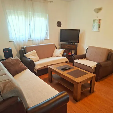 Vikendica Vlahic, Goranci Mostar