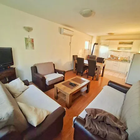 Vikendica Vlahic, Goranci * Mostar