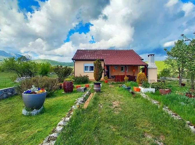 Vikendica Vlahic, Goranci * Mostar