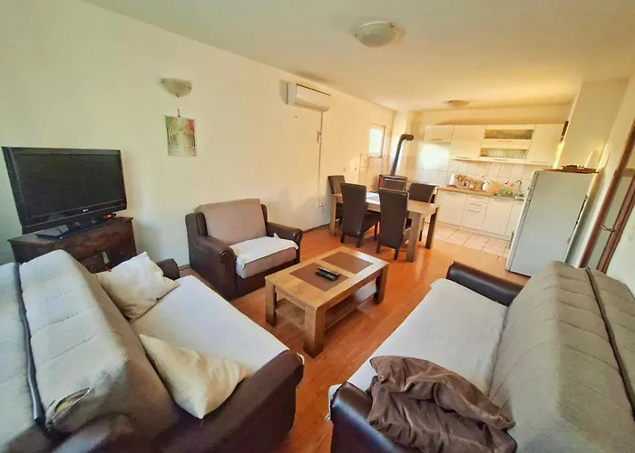 Vikendica Vlahic, Goranci * Mostar